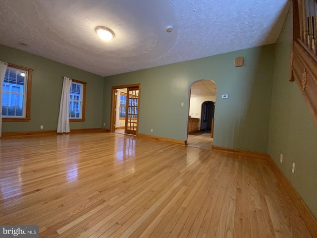 1100 CENTER ST, Coal Township, PA 17866