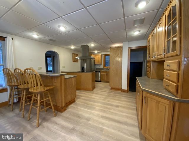 1100 CENTER ST, Coal Township, PA 17866