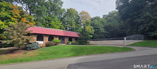 10 Woodsedge Drive 4B, Newington, CT 06111