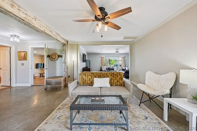 14223 N Memorial Drive, Collinsville, OK 74021