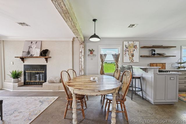 14223 N Memorial Drive, Collinsville, OK 74021