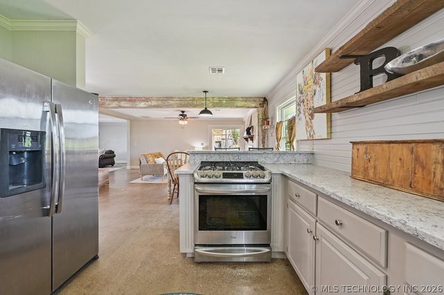 14223 N Memorial Drive, Collinsville, OK 74021