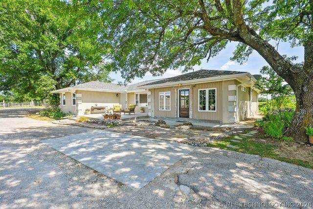 14223 N Memorial Drive, Collinsville, OK 74021