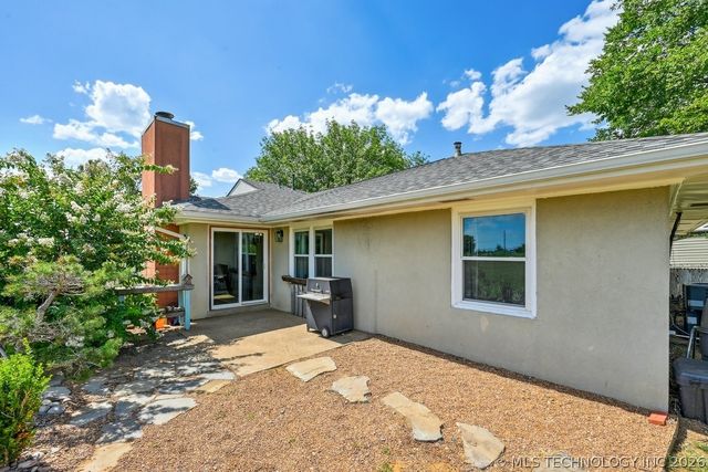 14223 N Memorial Drive, Collinsville, OK 74021