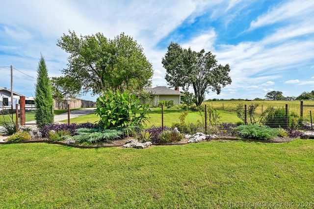 14223 N Memorial Drive, Collinsville, OK 74021
