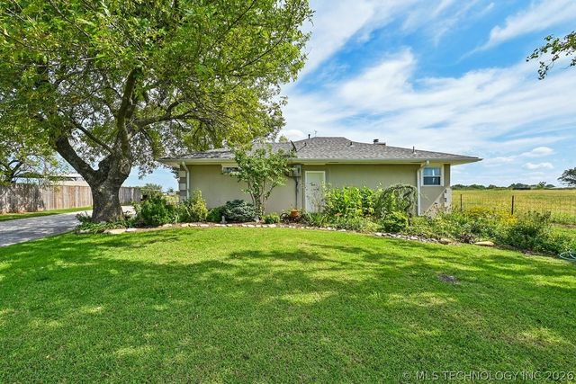 14223 N Memorial Drive, Collinsville, OK 74021