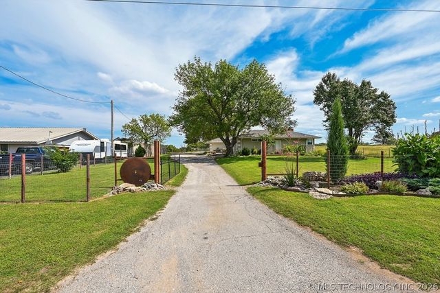 14223 N Memorial Drive, Collinsville, OK 74021