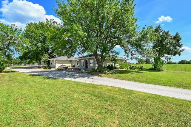 14223 N Memorial Drive, Collinsville, OK 74021