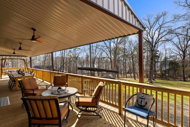 189 Dale Lane, Avinger, TX 75630