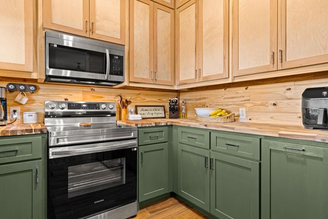 189 Dale Lane, Avinger, TX 75630