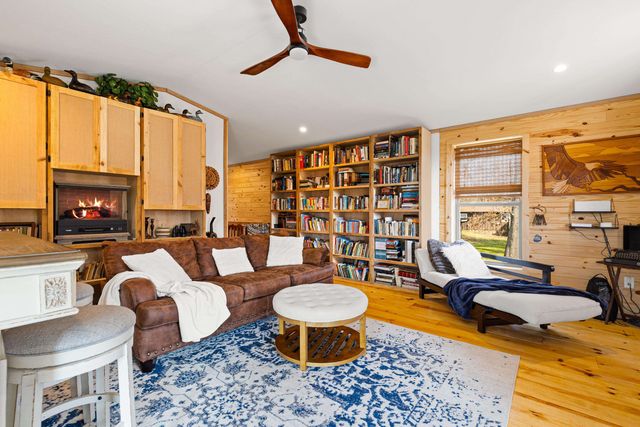 189 Dale Lane, Avinger, TX 75630