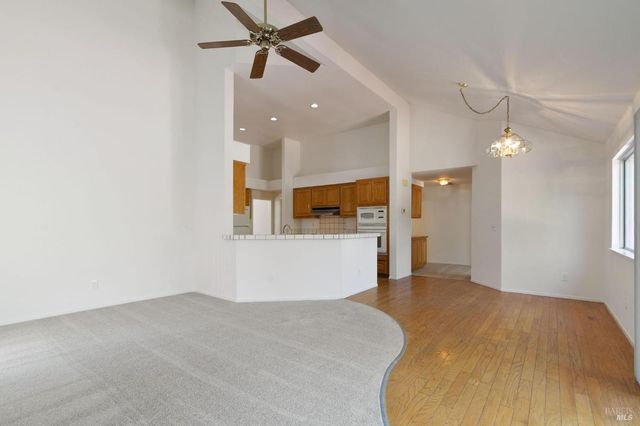 2988 Rustle Ct, Fairfield, CA 94534