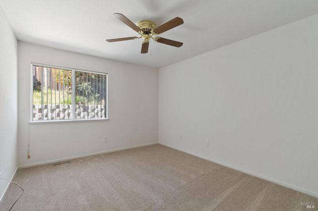 2988 Rustle Ct, Fairfield, CA 94534