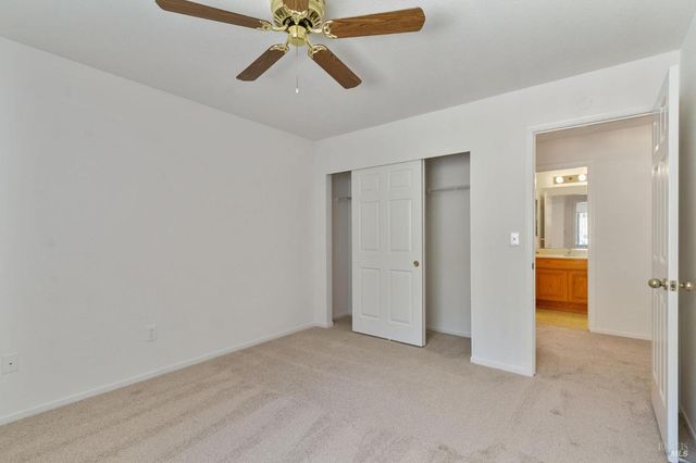 2988 Rustle Ct, Fairfield, CA 94534