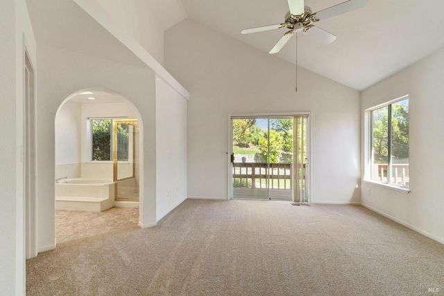 2988 Rustle Ct, Fairfield, CA 94534