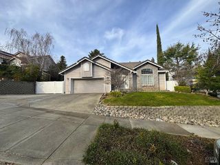 2988 Rustle Ct, Fairfield, CA 94534