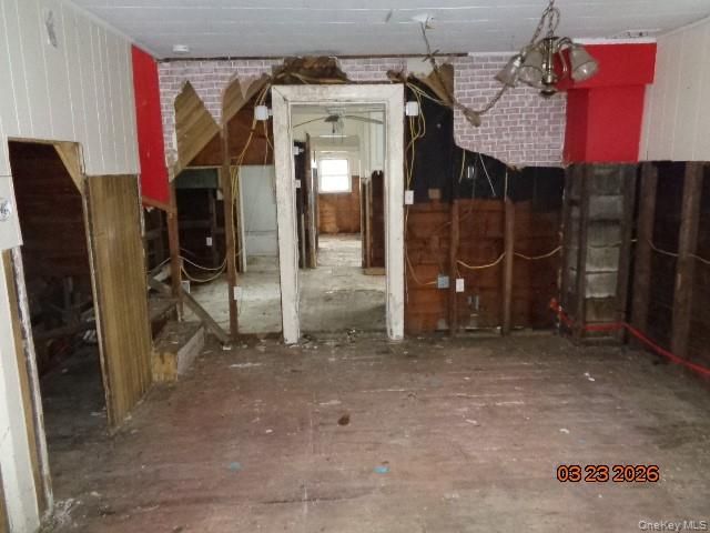 19 E 10th Road, Broad Channel, NY 11693