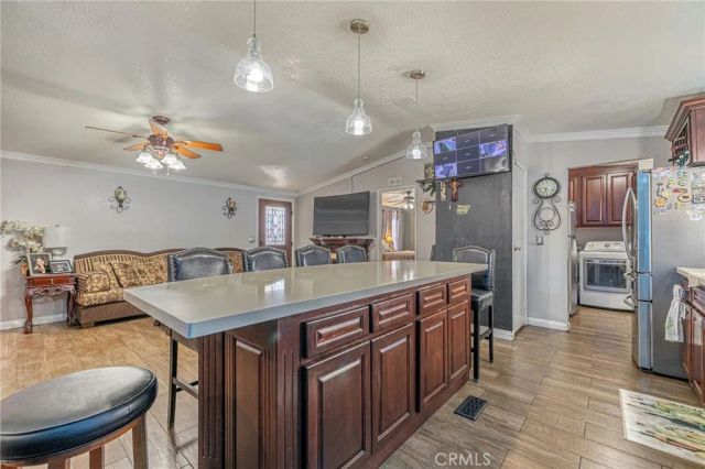 2121 E Ave I 50, Lancaster, CA 93535