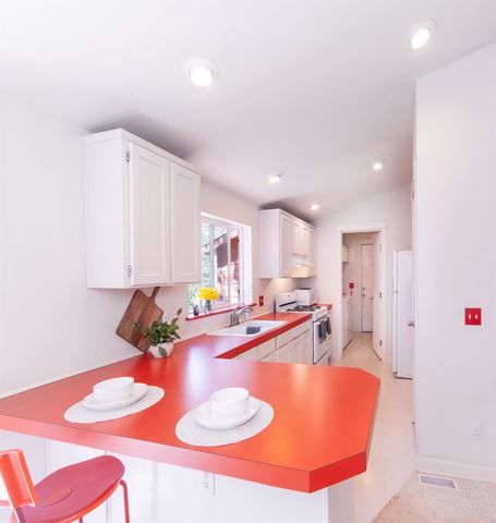 2000 Tegra Rd, Cool, CA 95614