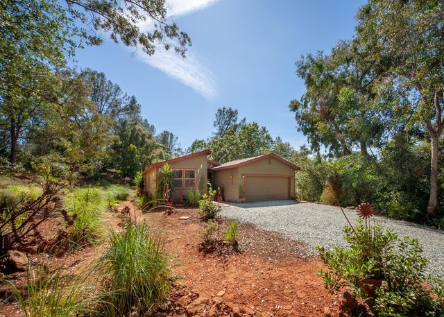 2000 Tegra Rd, Cool, CA 95614