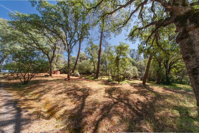 2000 Tegra Rd, Cool, CA 95614