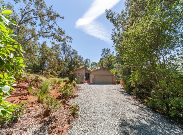 2000 Tegra Rd, Cool, CA 95614