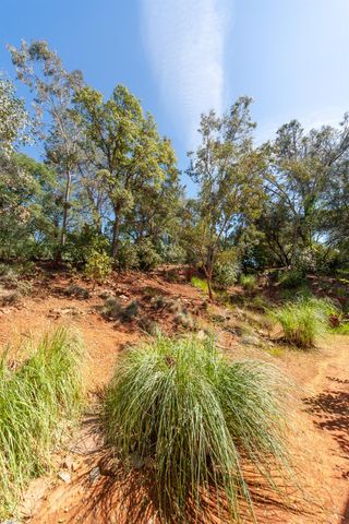 2000 Tegra Rd, Cool, CA 95614