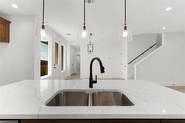 107 Carmen CV, Burnet, TX 78611