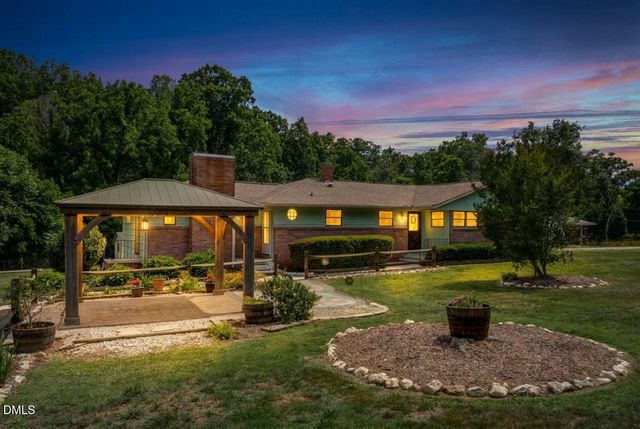 648 Williamsdale Road, Graham, NC 27253