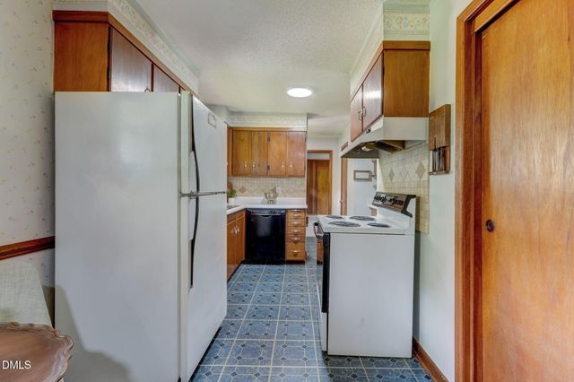 648 Williamsdale Road, Graham, NC 27253