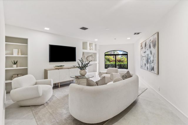 15463 Tall Oak Avenue, Delray Beach, FL 33446