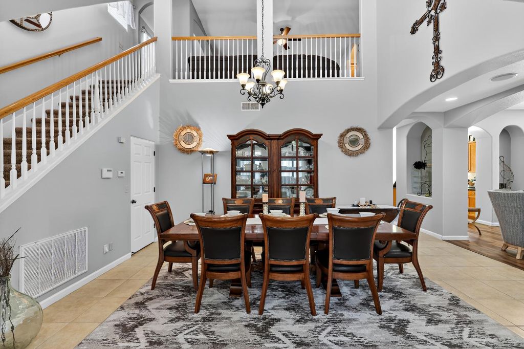 Image 13 of property listing at 8815 Laguna, Chowchilla, CA 93610