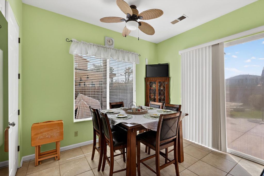 Image 28 of property listing at 8815 Laguna, Chowchilla, CA 93610