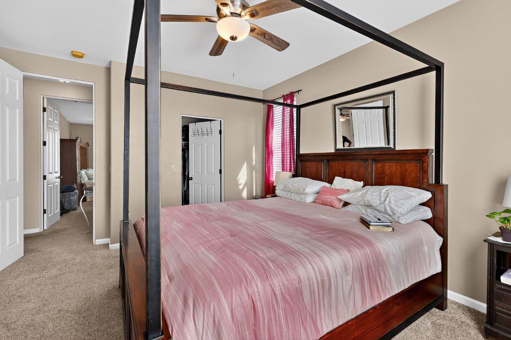 Image 35 of property listing at 8815 Laguna, Chowchilla, CA 93610