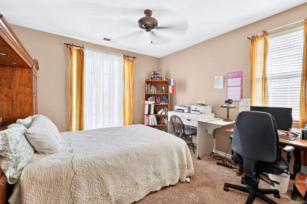 Image 39 of property listing at 8815 Laguna, Chowchilla, CA 93610