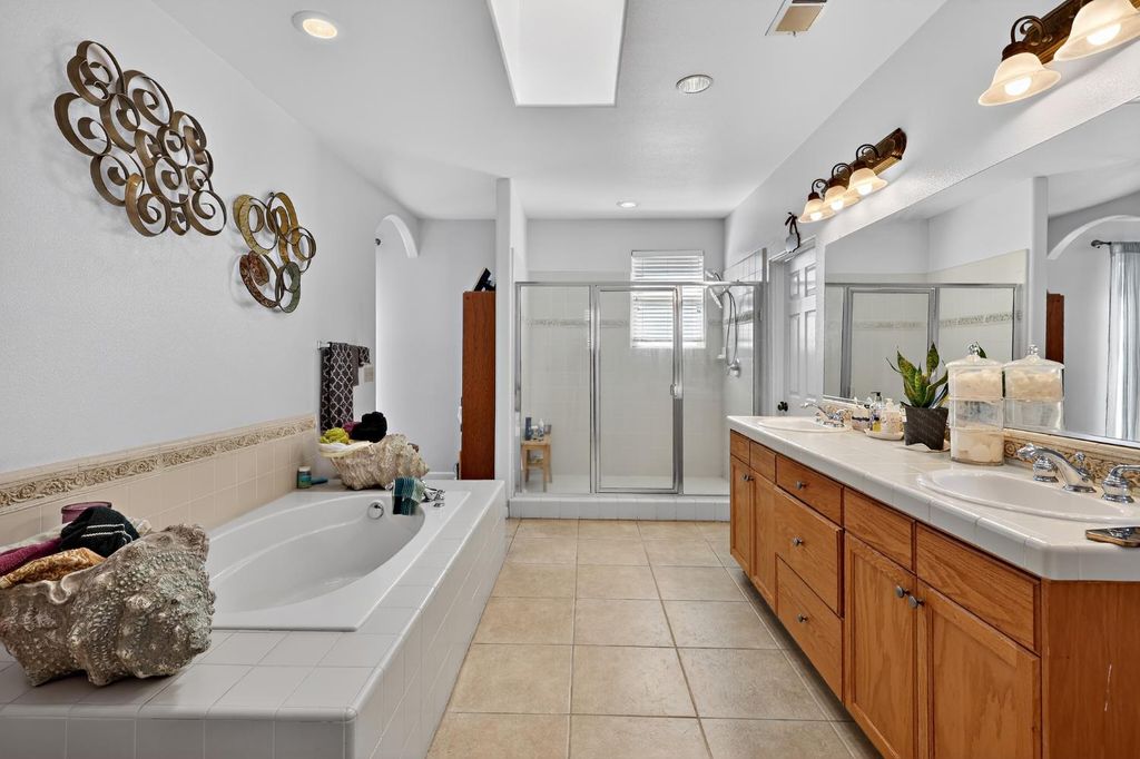 Image 46 of property listing at 8815 Laguna, Chowchilla, CA 93610