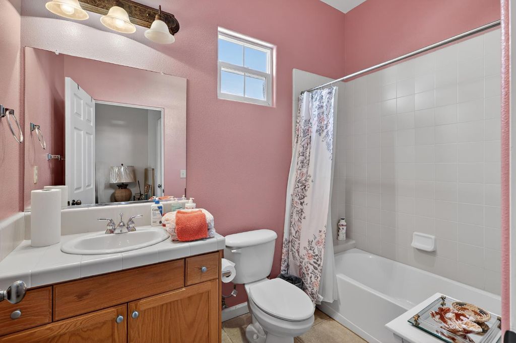 Image 52 of property listing at 8815 Laguna, Chowchilla, CA 93610