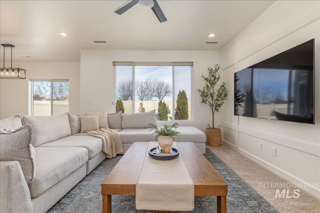 3090 W Silver River St., Meridian, ID 83646