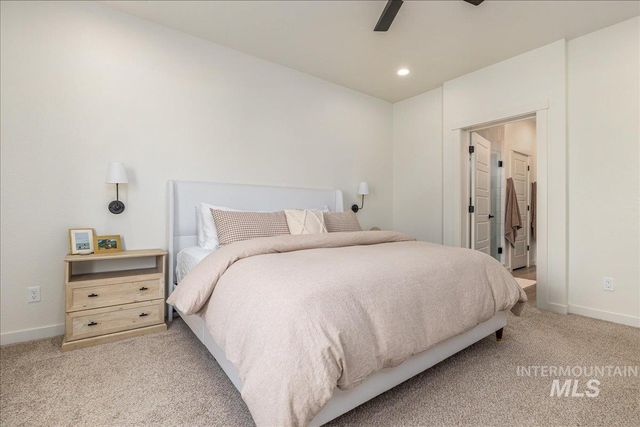 3090 W Silver River St., Meridian, ID 83646