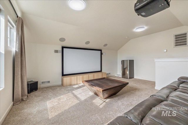 3090 W Silver River St., Meridian, ID 83646