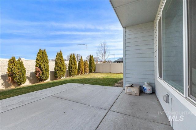 3090 W Silver River St., Meridian, ID 83646