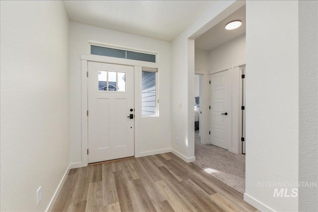 3090 W Silver River St., Meridian, ID 83646