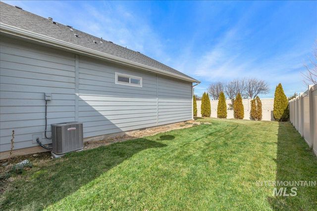 3090 W Silver River St., Meridian, ID 83646