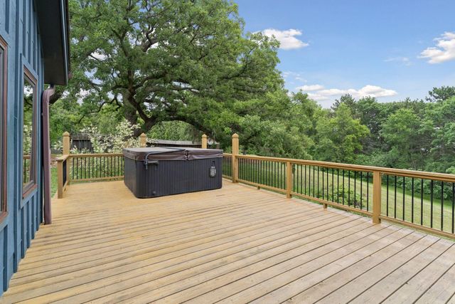 776 Golden Meadow Road, Eagan, MN 55123