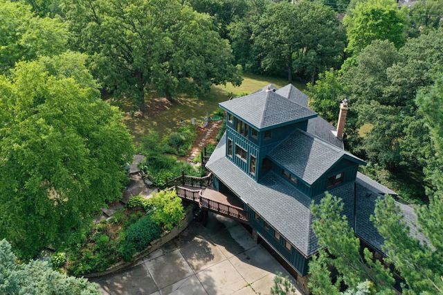 776 Golden Meadow Road, Eagan, MN 55123