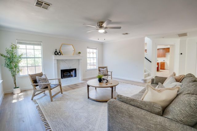 1705 Oakmont LN, Cedar Park, TX 78613