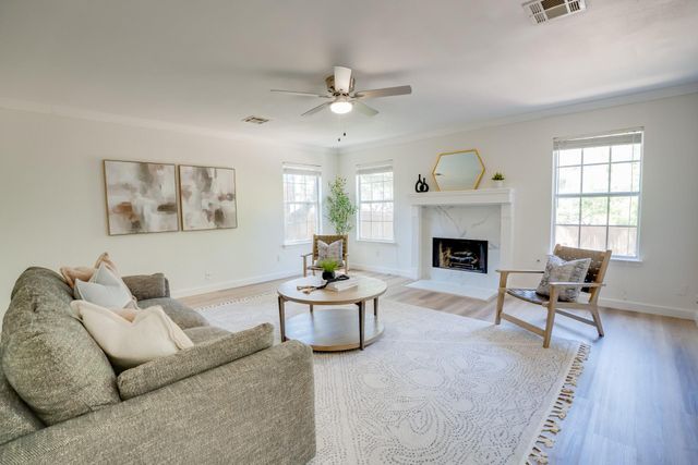 1705 Oakmont LN, Cedar Park, TX 78613