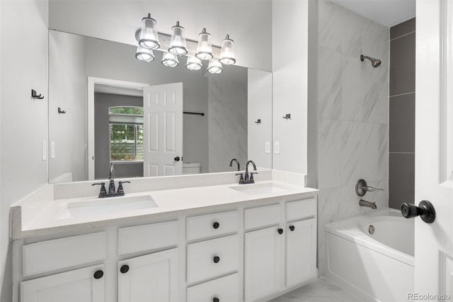2575 S Syracuse Way H201, Denver, CO 80231