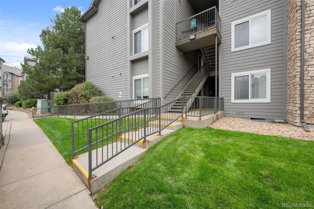 2575 S Syracuse Way H201, Denver, CO 80231