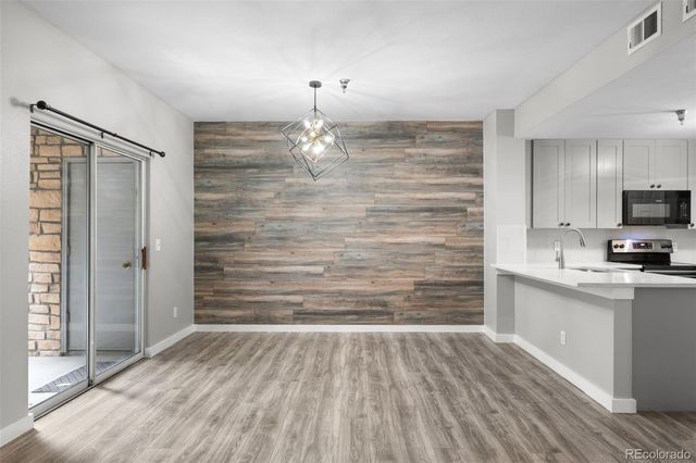 2575 S Syracuse Way H201, Denver, CO 80231